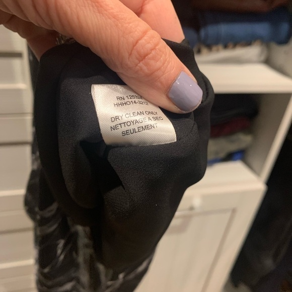 𝅺HAUTE HIPPIE 100% silk asymmetrical black & white dress EUC size Small - Picture 7 of 9